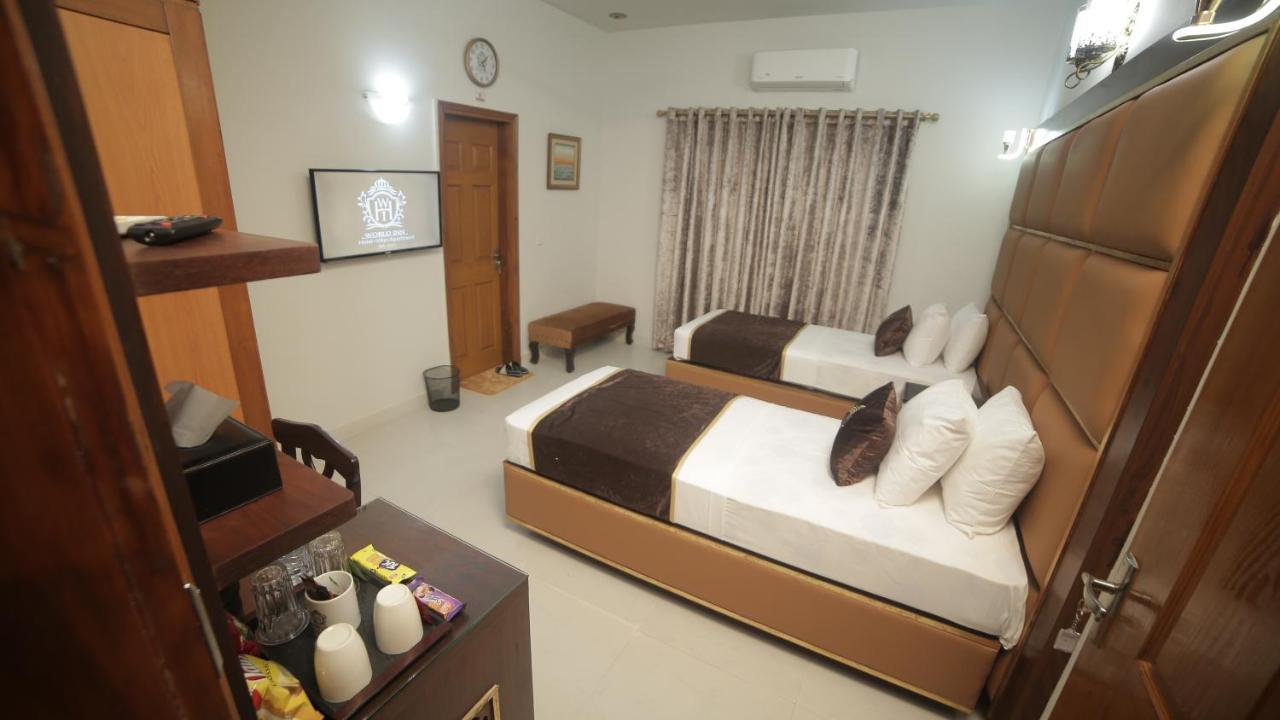 Four Squares Karachi Bed & Breakfast Exterior photo