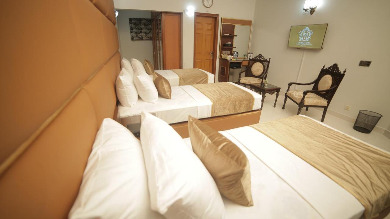 Four Squares Karachi Bed & Breakfast Exterior photo