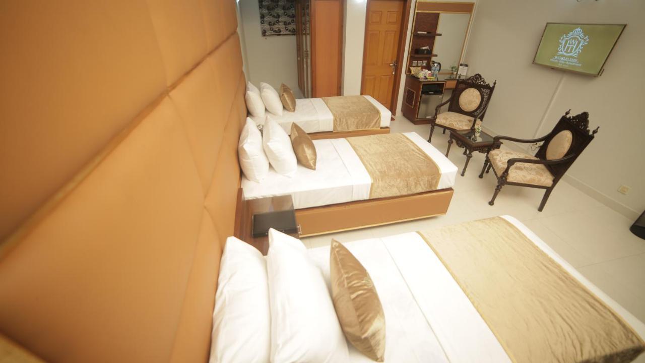 Four Squares Karachi Bed & Breakfast Exterior photo